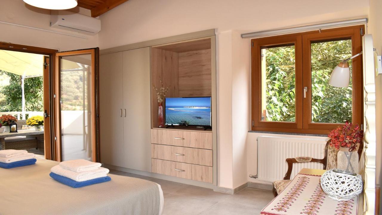 Platanus House Villa Meskla Exterior photo